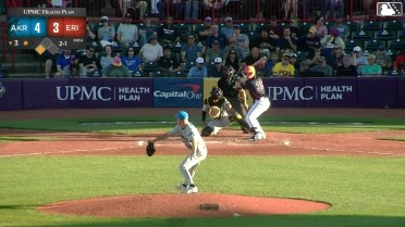 John Peck doubles (16) on a sharp line drive to center fielder Alfonsin Rosario. Seth Stephenson scores.