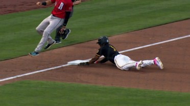 Angels prospect Nelson Rada doubles for Salt Lake