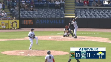 Murf Gray homers (8) on a fly ball to center field. Yordany De Los Santos scores.