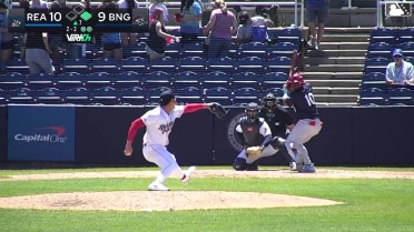 Carlos Guzman Ball to Aroon Escobar