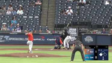 Brando Mayea singles on a line drive to center fielder Edward Lantigua. Luis Durango scores.