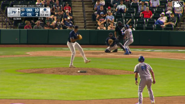 Kevin Newman singles on a line drive to center fielder Kahlil Watson. Luke Maile scores.