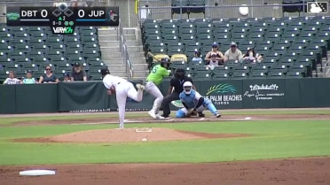 Manuel Genao In play, run(s) to Mason Neville