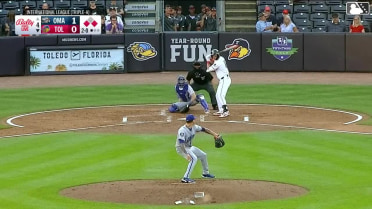 Vince Velasquez In play, run(s) to Andrew Navigato