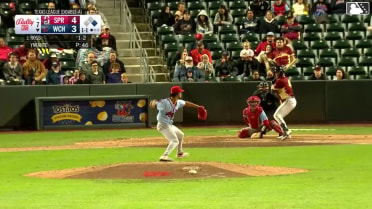 Ben Ross homers (5) on a line drive to right field. Andrew Cossetti scores.