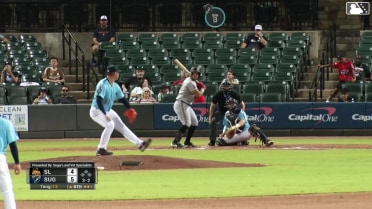 Kai-Wei Teng In play, run(s) to Omar Martinez