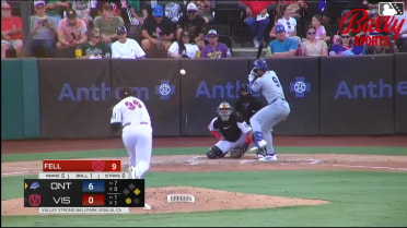 Joendry Vargas doubles (17) on a sharp line drive to right fielder Abdias De La Cruz. Mairoshendrick Martinus scores.