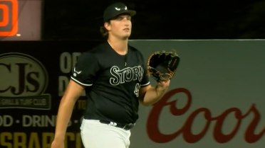 Coleman Borthwick fans four in Lake Elsinore debut