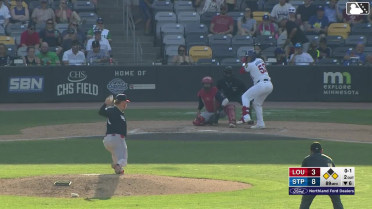David Bañuelos homers (3) on a fly ball to left field. Cody Morissette scores. Ben Ross scores.