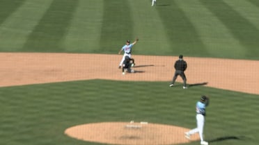 Marco Vargas' nifty double play