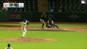 Brusdar Graterol In play, run(s) to Jeimer Candelario