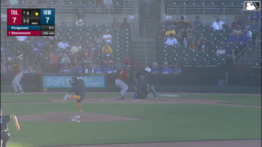 Cal Stevenson homers (9) on a fly ball to right field. Bennett Lee scores.