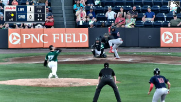 Dom Hamel In play, run(s) to Bryan De La Cruz