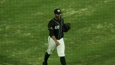 Andrew Kittredge strikes out a pair