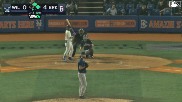 Yonatan Henriquez singles on a line drive to right fielder Elijah Green. Corey Collins scores. Ronald Hernandez to 3rd.