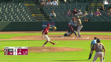 Bill Knight out on a sacrifice fly to center fielder Dylan Dreiling. Nick Raposo scores. Josh Hood to 3rd.