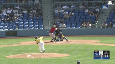 Tanner Thach homers (3) on a fly ball to right center field.