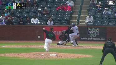 Alberto Hernandez grounds into a force out, shortstop Wyatt Sanford to second baseman Matt King. Max Holy scores. Narbe Cruz to 3rd. Justin Thomas Jr. out at 2nd. Alberto Hernandez to 1st.