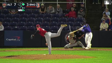Kevin Parada homers (4) on a fly ball to center field. Corey Collins scores.