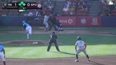 Jorge Ruiz reaches on a fielding error by first baseman Kevin Fitzer. Aaron Graeber scores. Adrian Placencia to 3rd. Capri Ortiz to 2nd.