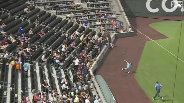 Bannon makes a great sliding catch in foul ground