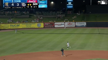 Gabriel Rincones Jr. doubles (3) on a sharp fly ball to left fielder Jasson Domínguez. Steward Berroa scores. Felix Reyes scores.