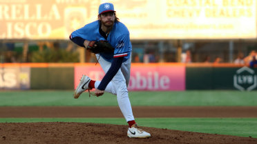 Hooks Swipe Nine Bags, Dombroski Deals Win