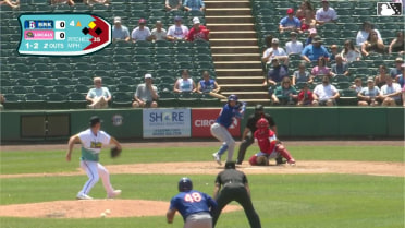 Ronald Hernandez doubles (12) on a sharp line drive to right fielder Devin Saltiban. Andy Ibáñez scores.
