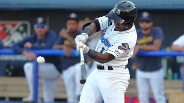 Zavier Warren Named Southern League Player of the Month