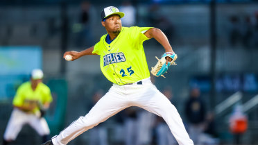 Cerice Gets First Hits in 5-1 Loss 