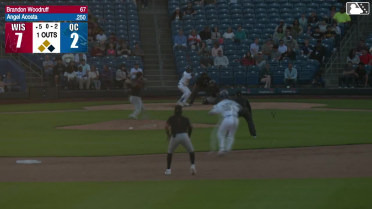 Angel Acosta out on a sacrifice fly to center fielder Braylon Payne. Tyriq Kemp scores.