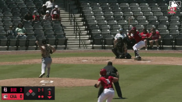 Carter Graham singles on a ground ball to shortstop Ryan Burrowes. Kien Vu scores. Throwing error by shortstop Ryan Burrowes.