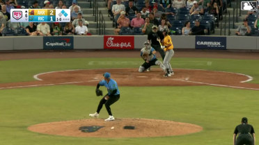 Cesar Perdomo In play, run(s) to Alex Mooney