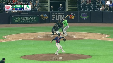 Ricky Vanasco In play, run(s) to Luke Williams