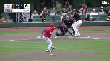 Austin Wynns homers (1) on a fly ball to left field. Yolmer Sánchez scores. Bryce Teodosio scores.