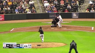 Jairo Iriarte Ball to Karson Simas