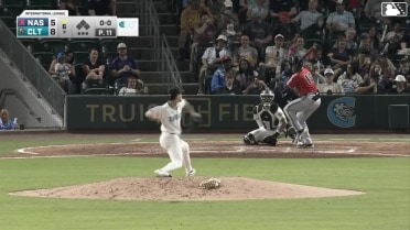 Eddys Leonard homers (4) on a fly ball to left field.