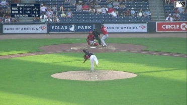 Brady House homers (7) on a fly ball to right field.