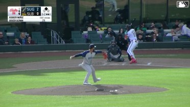 Roddery Muñoz In play, run(s) to Denzer Guzman