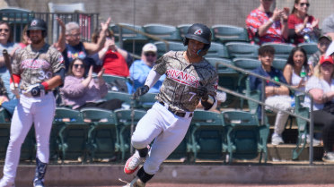 Offensive Parade Takes Travs to Series Win
