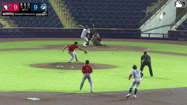 Filippo Di Turi singles on a line drive to left fielder Anthony Huezo. Juan Ortuno scores. Alexander Frias to 3rd.