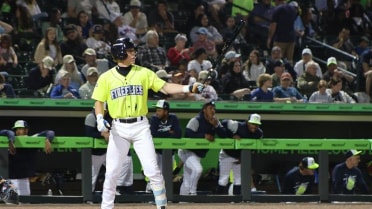 Hammond Hammers Four Extra Base Hits in 6-2 Win 