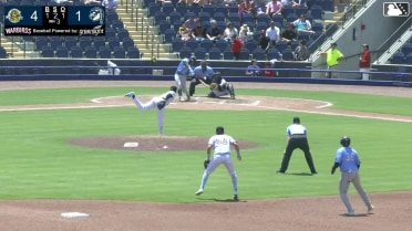 J.D. Gonzalez out on a sacrifice fly to center fielder Handelfry Encarnacion. Tom Poole scores. Angel Mateo to 3rd.