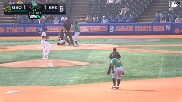 Lonnie White Jr. homers (3) on a fly ball to right center field. Axiel Plaz scores.