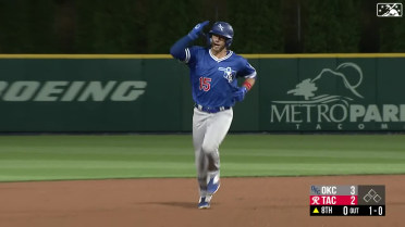 Michael Busch belts solo home run to right field