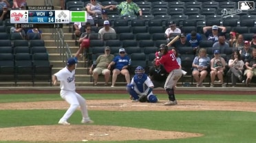 Andrew Cossetti homers (6) on a fly ball to center field.