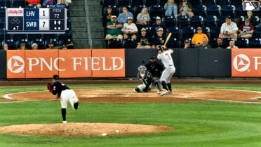 Otto Kemp homers (14) on a fly ball to left center field.
