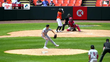 Leandro Arias singles on a line drive to left fielder Yophery Rodriguez. Victor Figueroa scores. Elis Cuevas to 3rd.