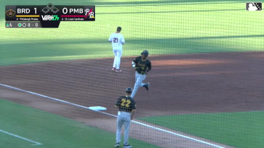 Edward Florentino's solo homer