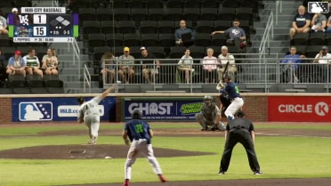 Paxton Kling doubles (4) on a line drive to right fielder Alex Ungar. Chandler Pollard scores. Arturo Disla to 3rd.